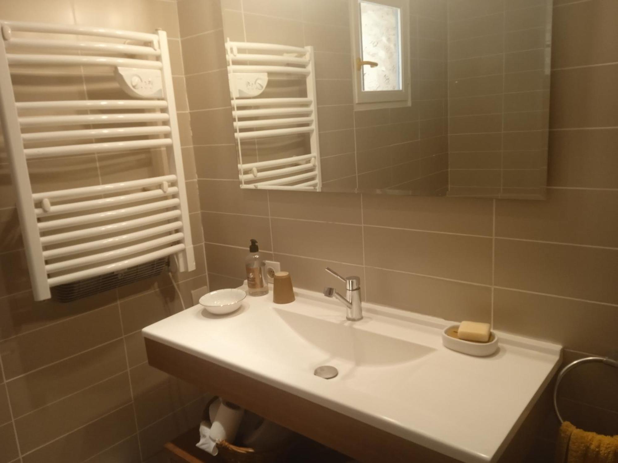 Mas En Pierres Seches Avec Piscine * Lussan (Gard)